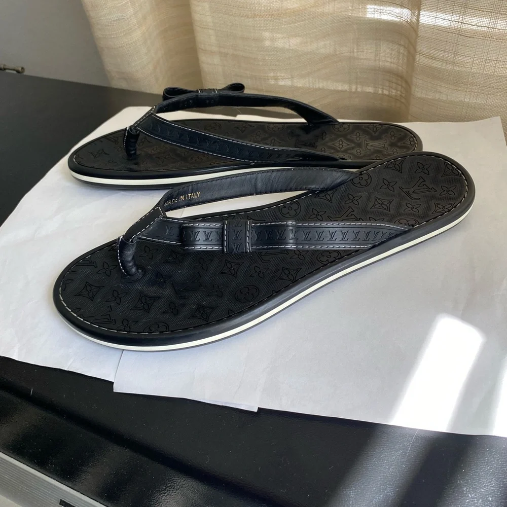 Louis Vuitton Black Monogram thong Flip Flops sandals slip ons rubber flats 39 - Picture 6 of 8